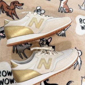 New Balance Women's Cream & Gold Low-Profile Sneakers